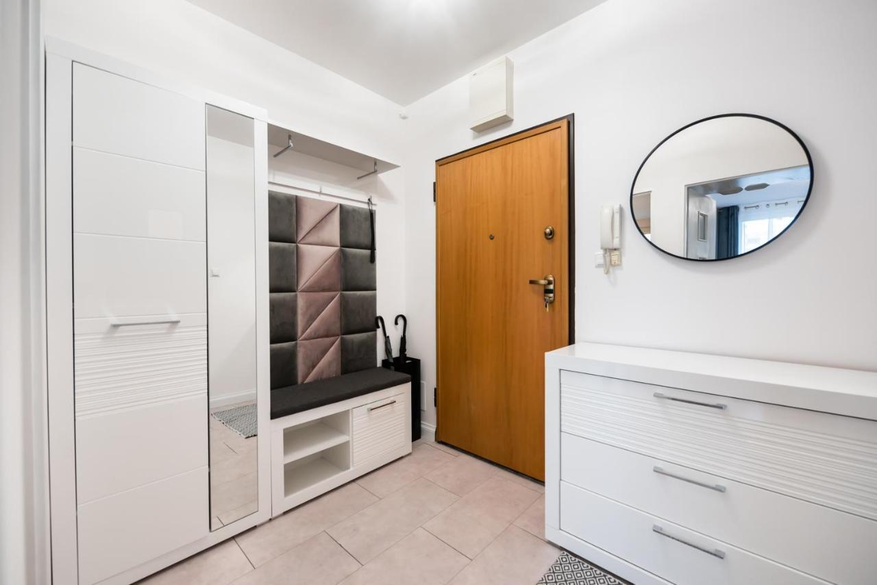 Metro Kondratowicza Velvet Apartment ワルシャワ エクステリア 写真